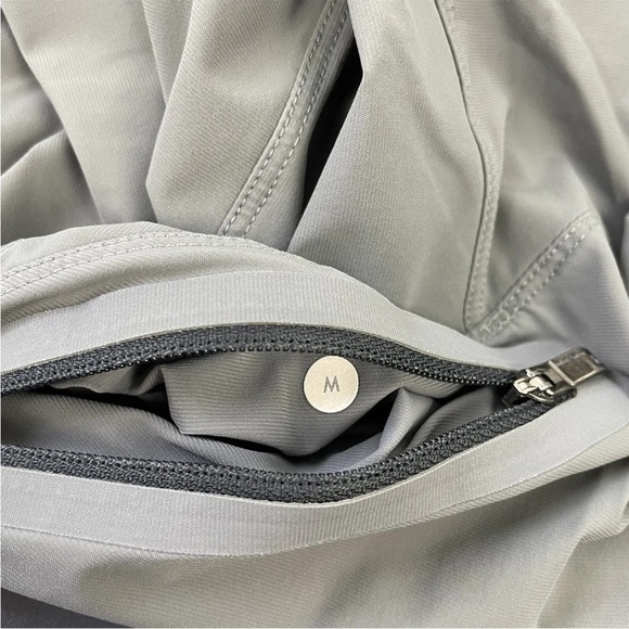 Lululemon Assert Short Linerless - Picture 5 of 5